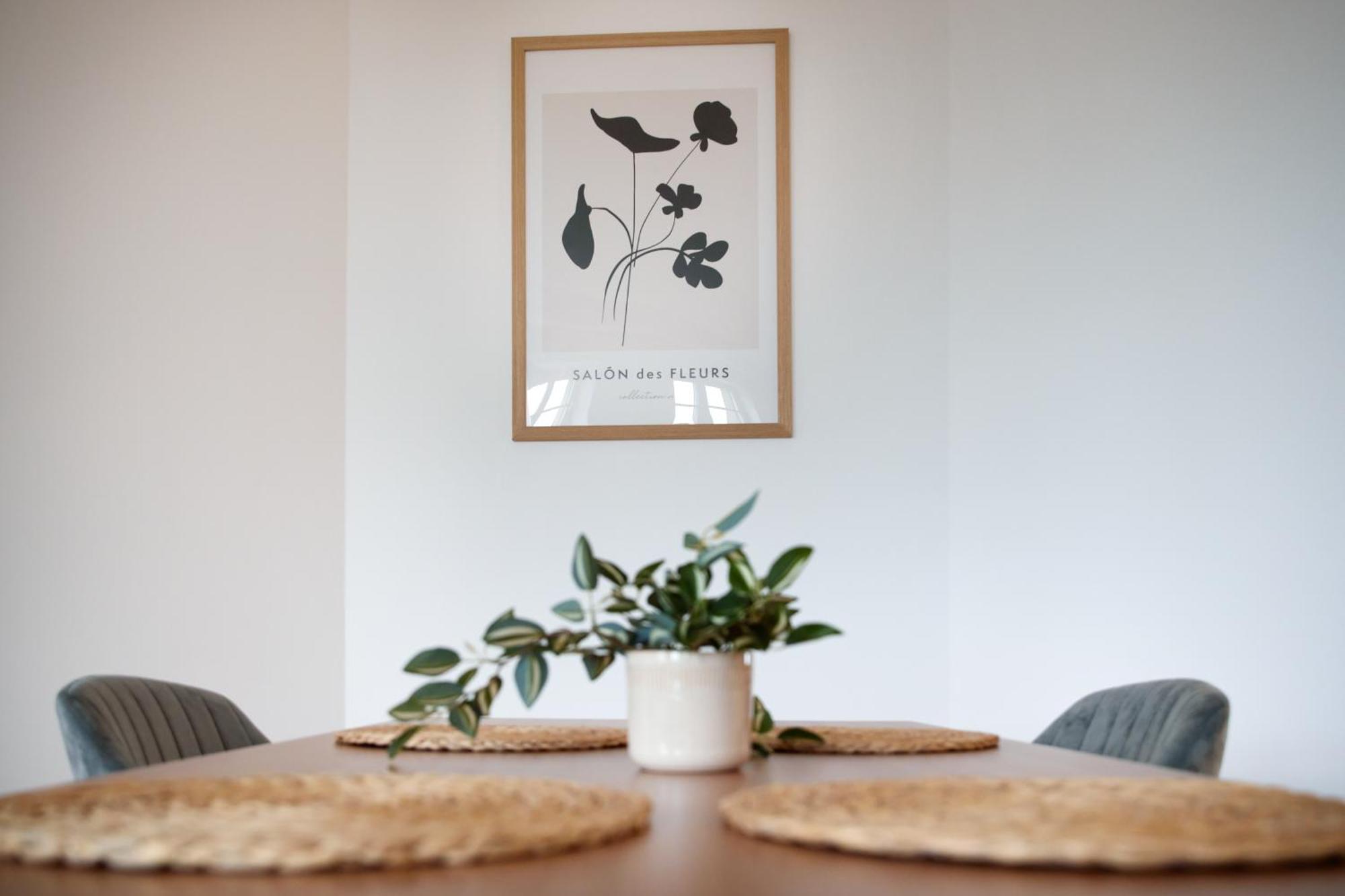 Idee Living: Design-Apartment- Netflix - 6 Pers MHG Esterno foto